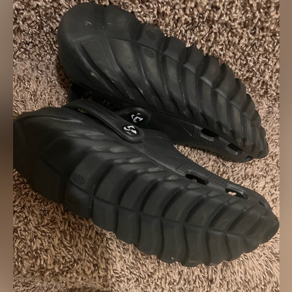 NEW Amoji Kids Clogs Size 7 Black Garden Shoes Slip On Crocs Style EU 23 - Picture 5 of 7